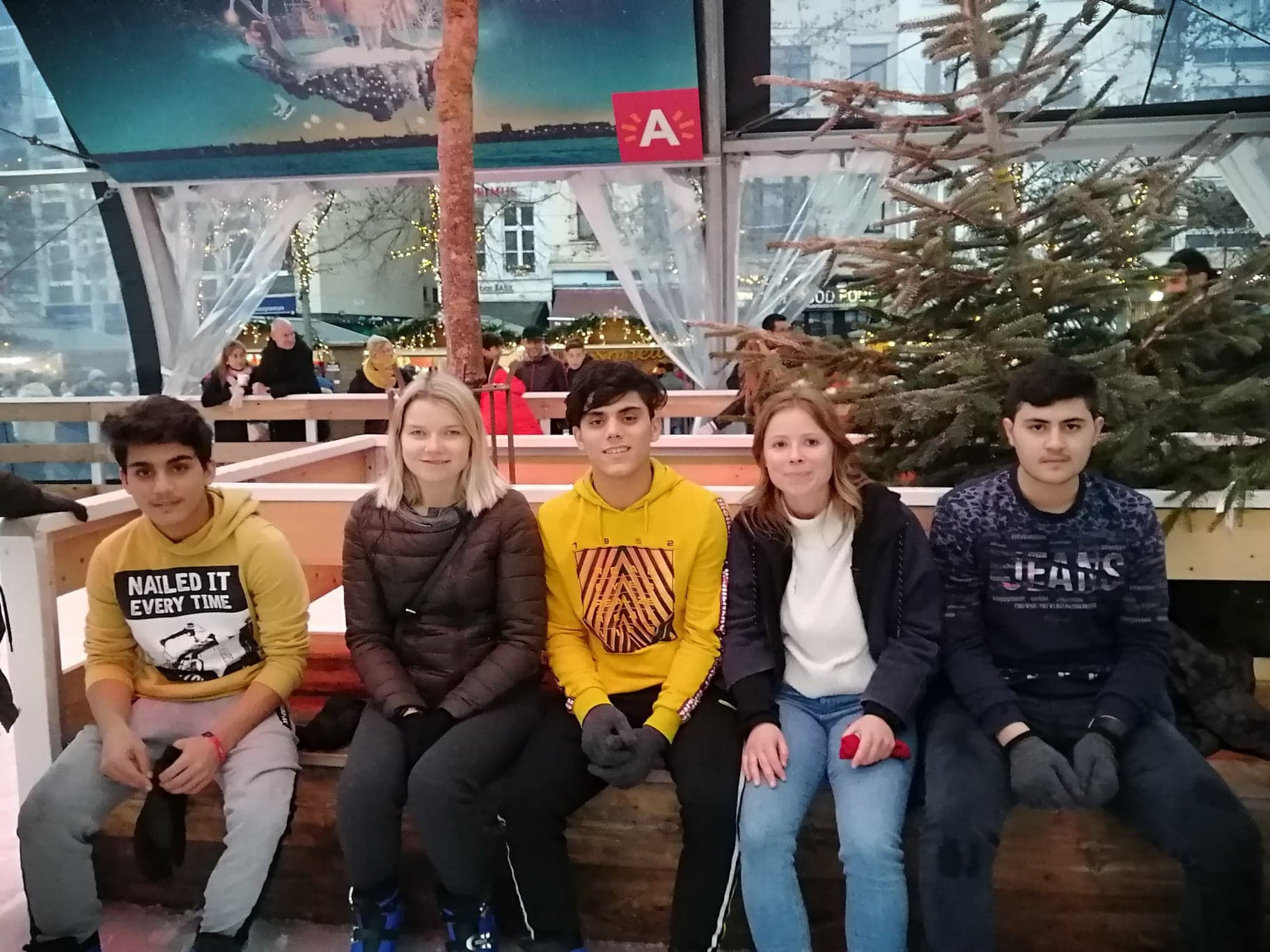 e0a649_2bb54bb715d9473aa8f80e82cf13ec53~mv2